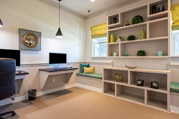 Wi-fi computer lounge
